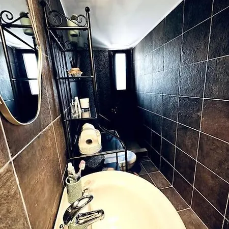Cozy Cliff Tower W/ Breathtaking Sea Views Agios Georgios Minas